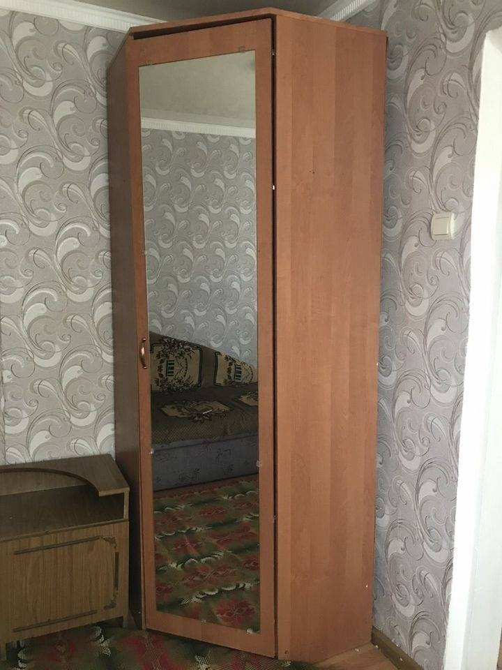 1000066987