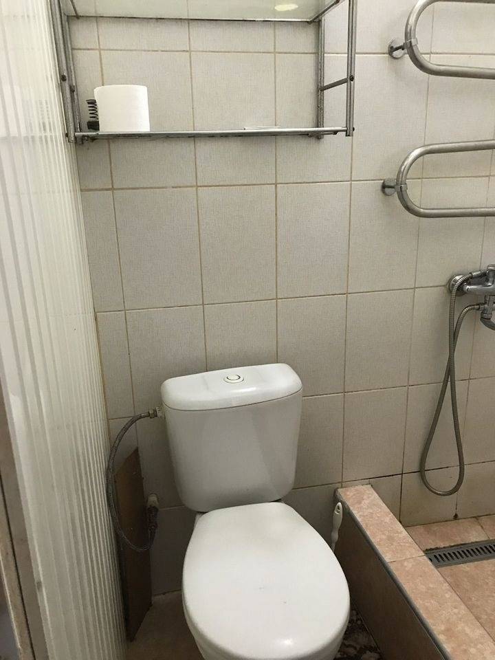 1000066988